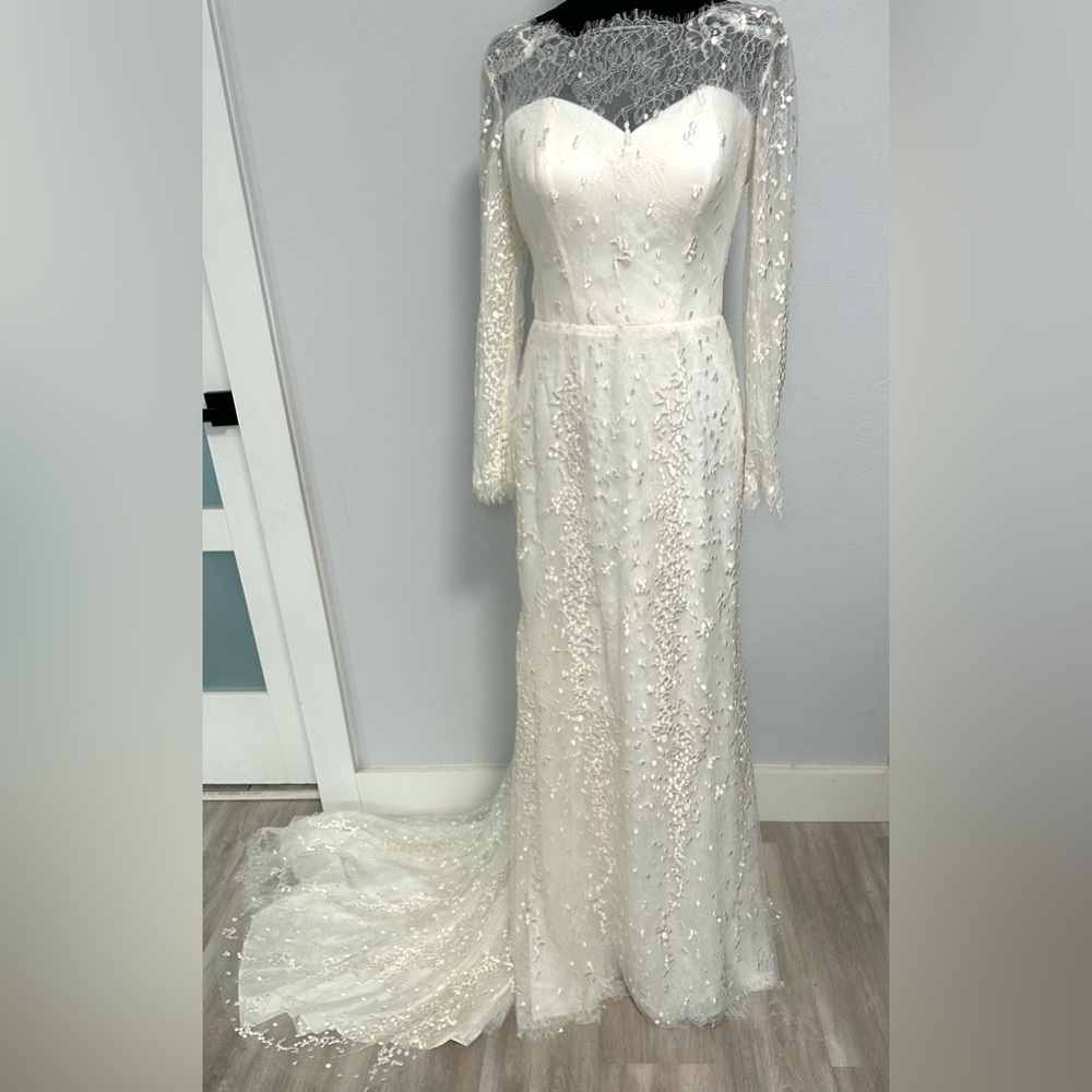 Elegant White/ivory Lace Wedding Dress Long Sleeves Chapel Train sz 4-6 - Picture 5 of 16